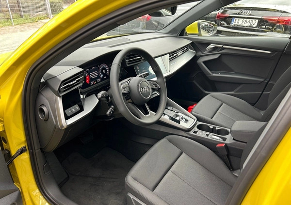 Audi A3 cena 121900 przebieg: 12512, rok produkcji 2023 z Toruń małe 254